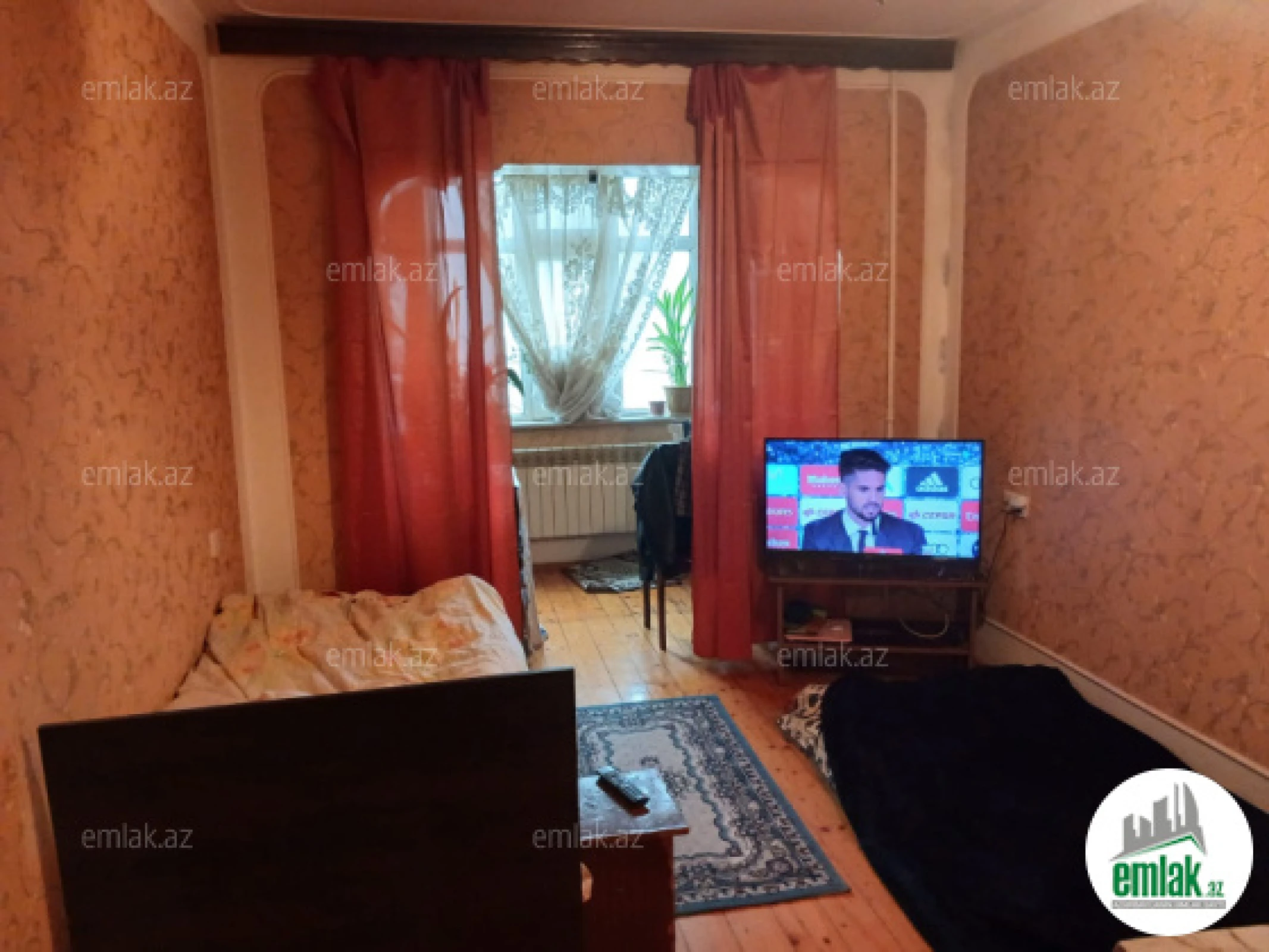 Satılır 3 otaqlı köhnə tikili 90 m²