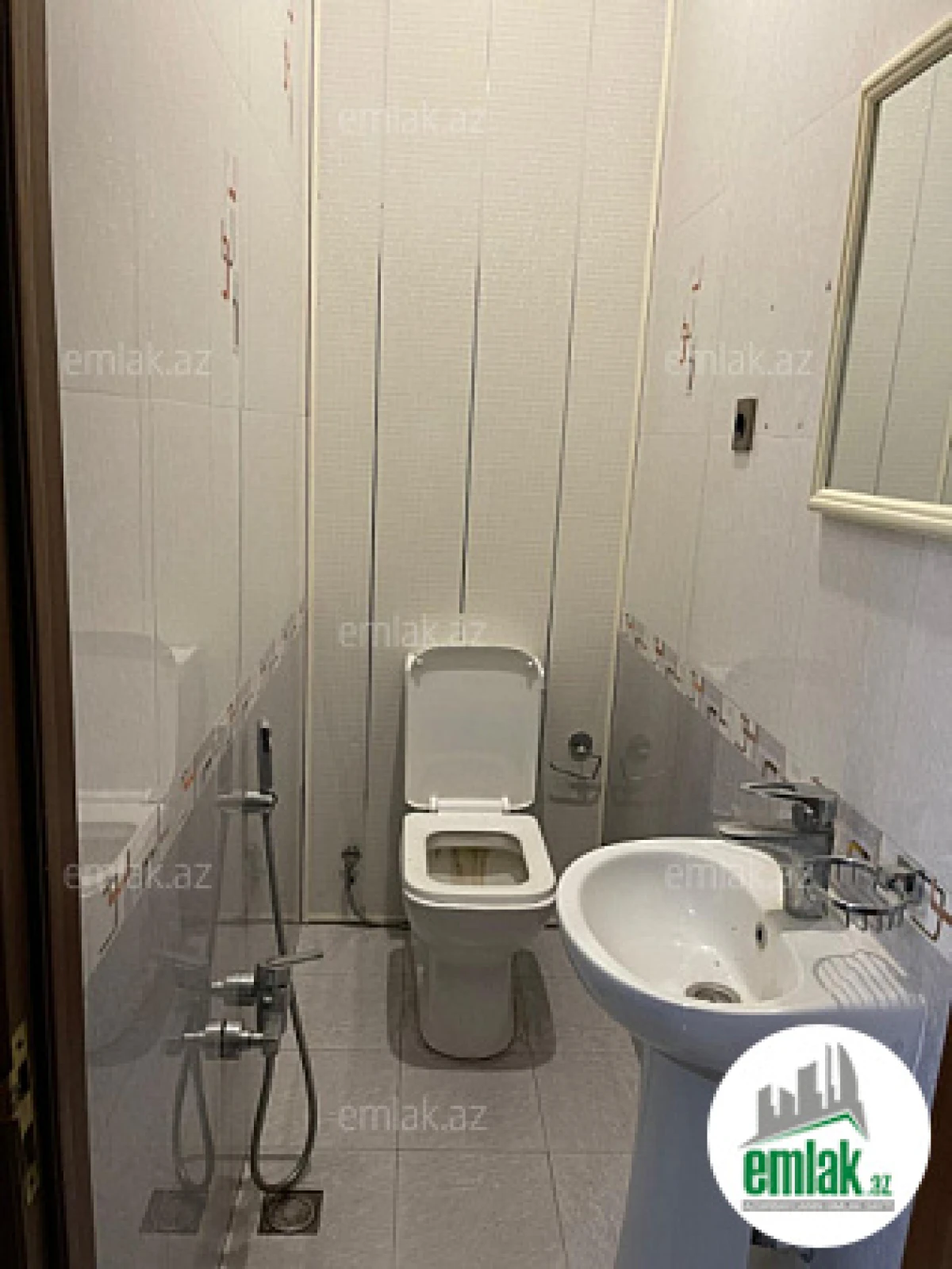 Satılır 3 otaqlı yeni tikili 140 m²