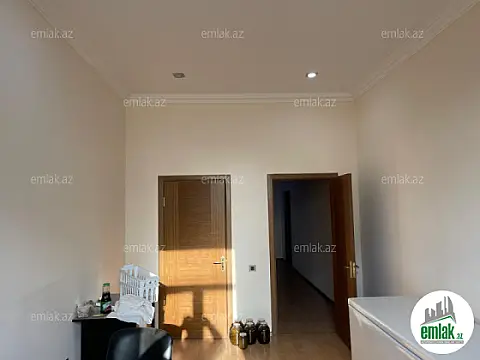 Satılır 3 otaqlı yeni tikili 140 m²