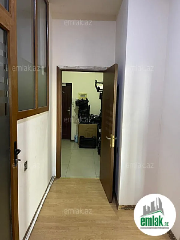 Satılır 3 otaqlı yeni tikili 140 m²