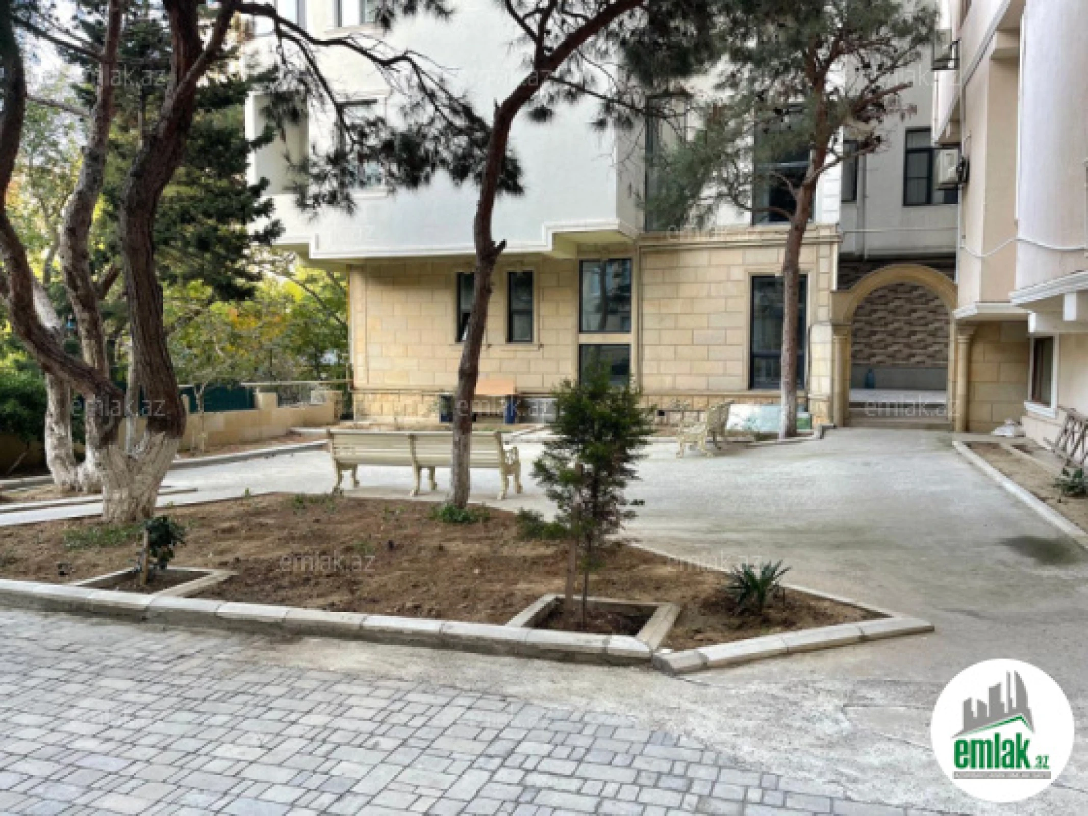 Satılır 3 otaqlı yeni tikili 140 m²