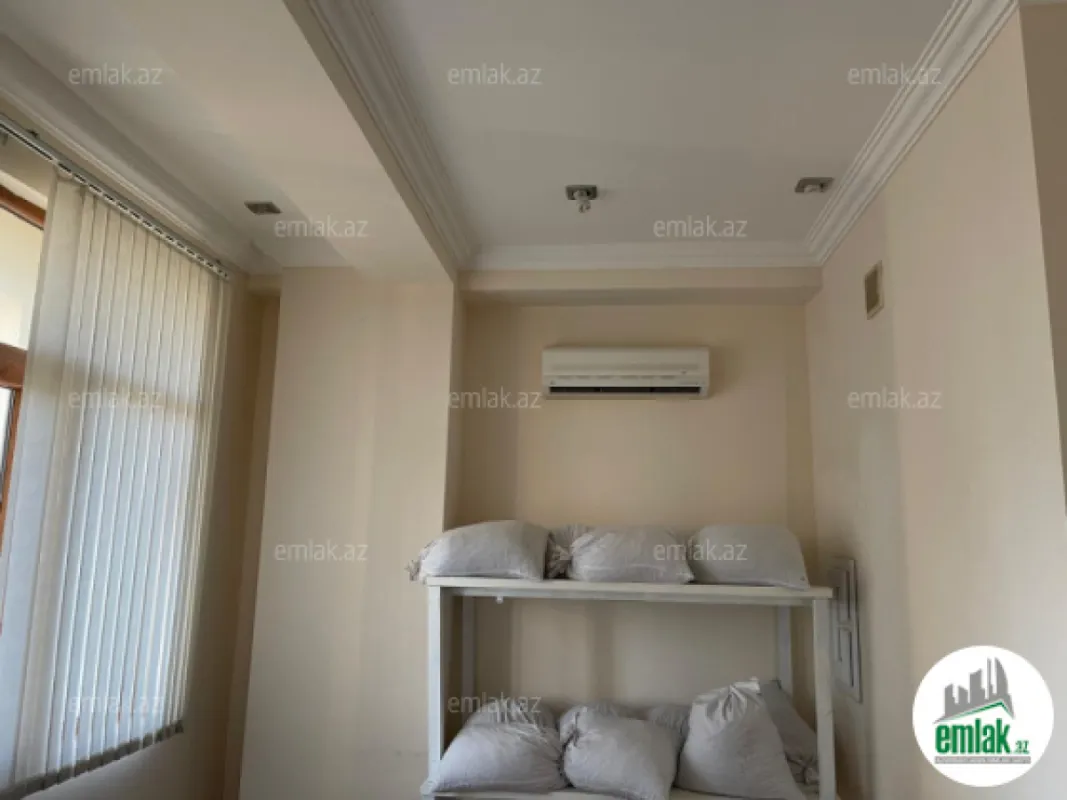 Satılır 3 otaqlı yeni tikili 140 m²