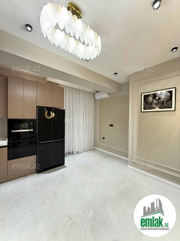 Satılır 4 otaqlı yeni tikili 138 m²