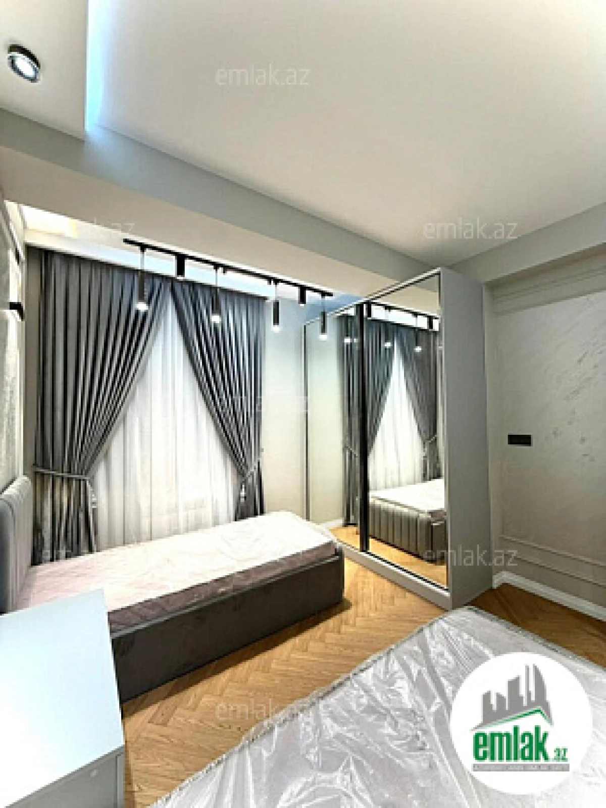 Satılır 4 otaqlı yeni tikili 138 m²