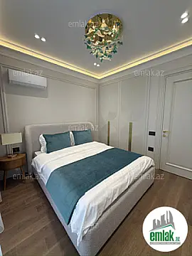Satılır 3 otaqlı yeni tikili 125 m²