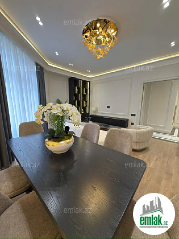 Satılır 3 otaqlı yeni tikili 125 m²
