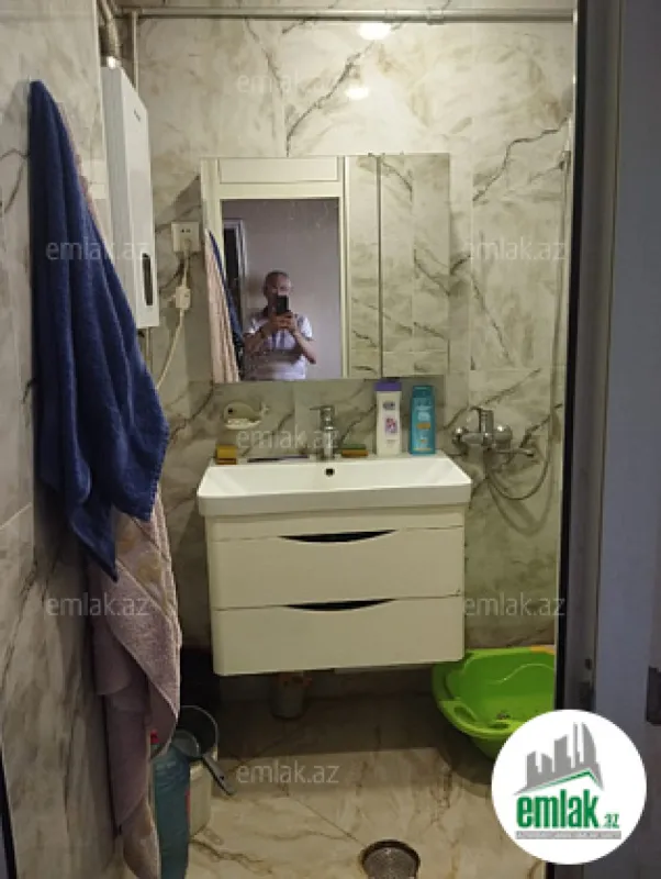 Satılır 3 otaqlı köhnə tikili 80 m²