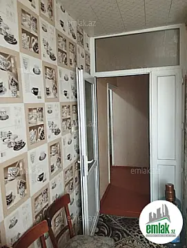 Satılır 3 otaqlı köhnə tikili 80 m²