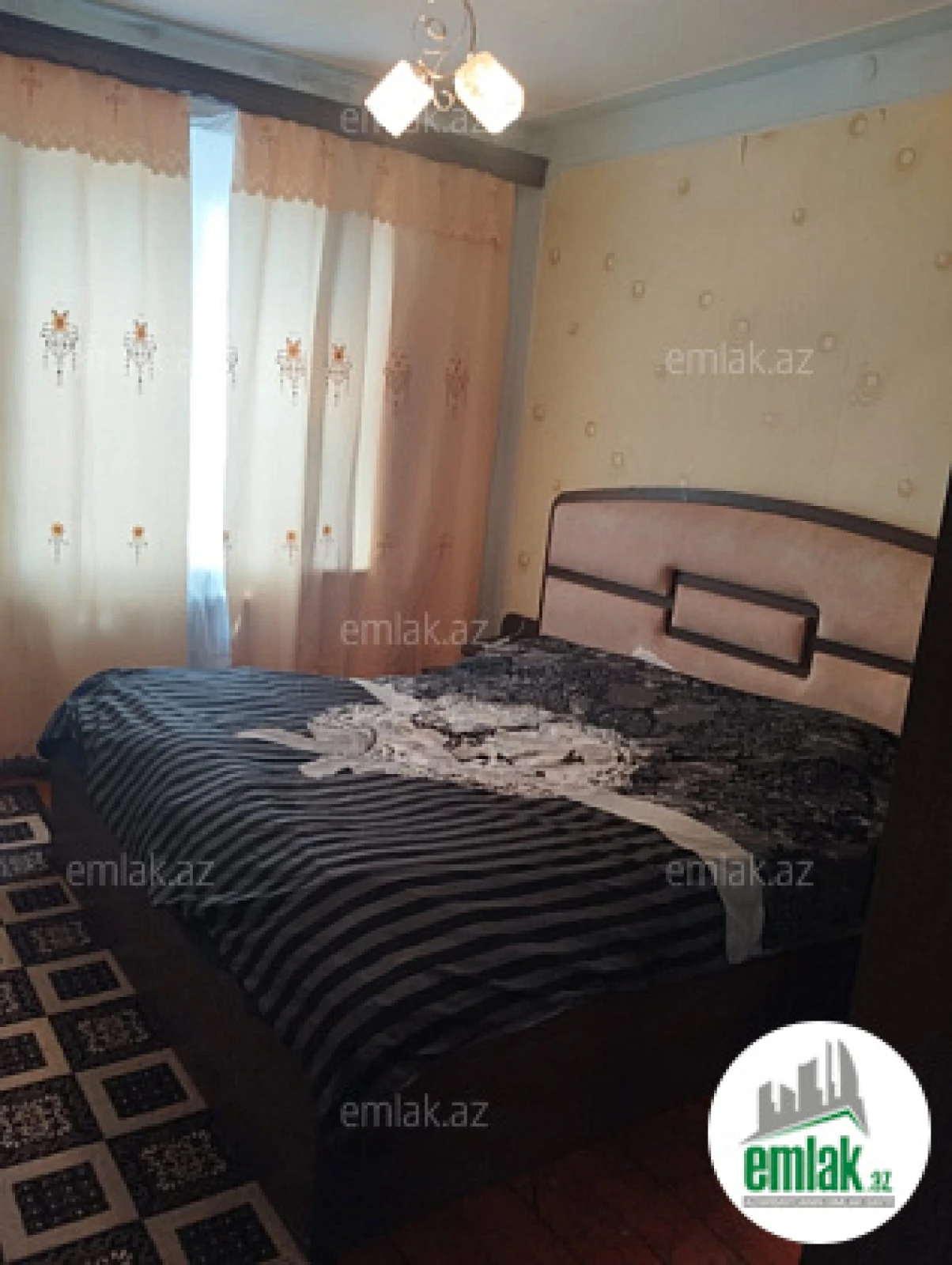 Satılır 3 otaqlı köhnə tikili 80 m²