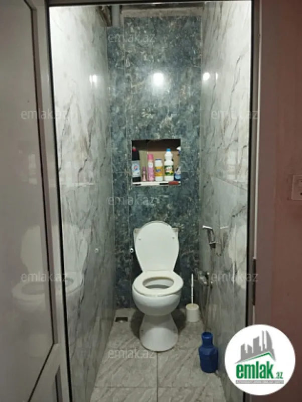 Satılır 3 otaqlı köhnə tikili 80 m²