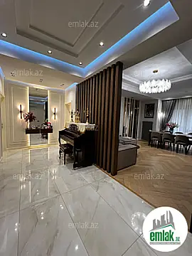 Satılır 4 otaqlı yeni tikili 140 m²