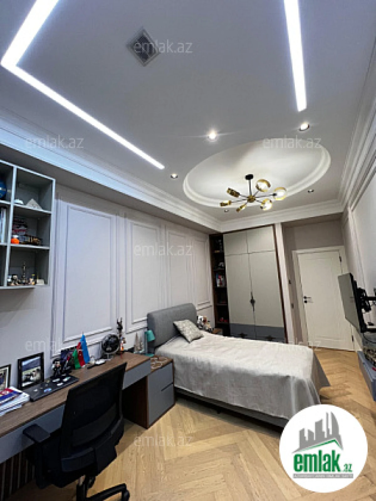 Satılır 4 otaqlı yeni tikili 140 m²