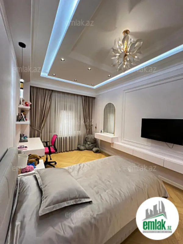 Satılır 4 otaqlı yeni tikili 140 m²