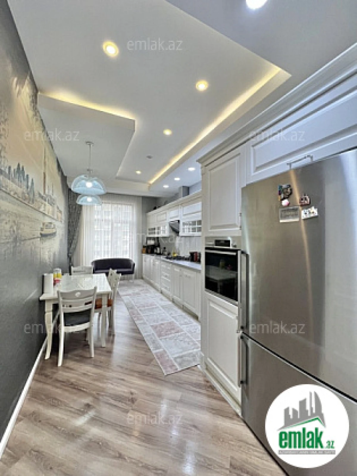 Satılır 4 otaqlı yeni tikili 180 m²