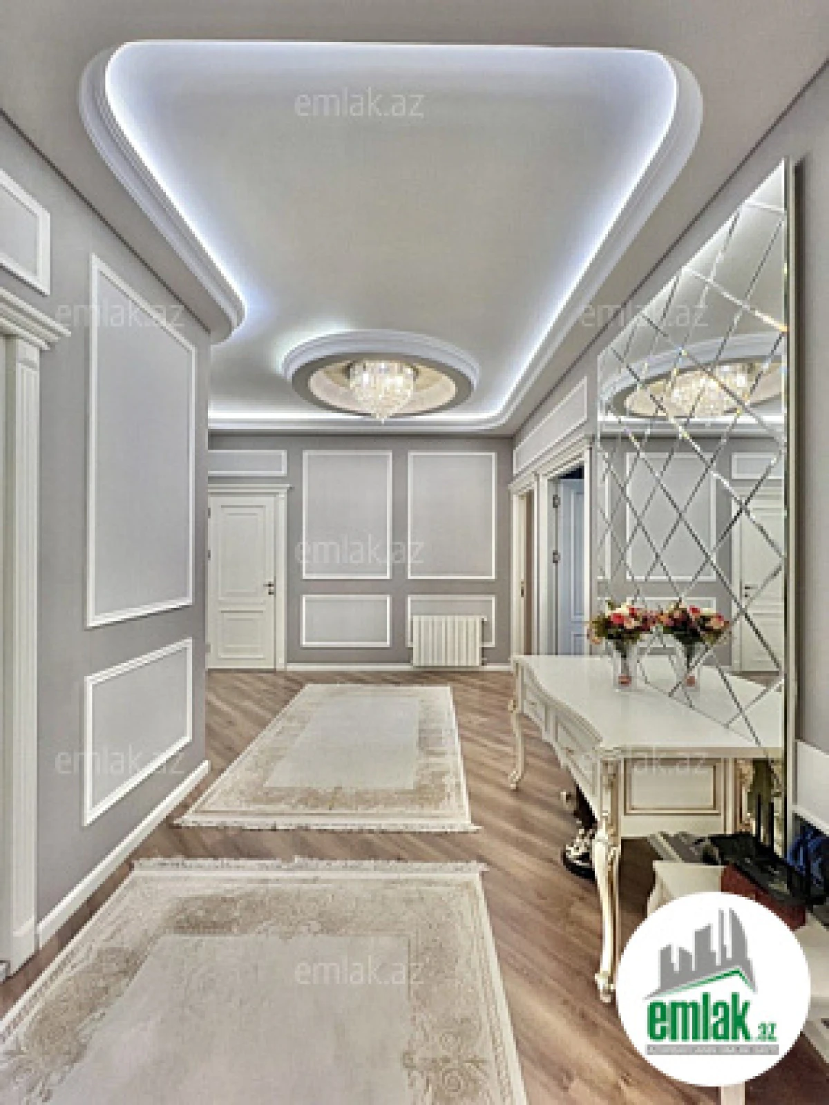 Satılır 4 otaqlı yeni tikili 180 m²