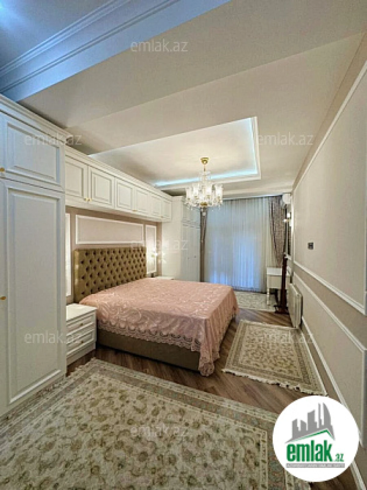 Satılır 4 otaqlı yeni tikili 180 m²