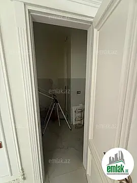 Satılır 5 otaqlı yeni tikili 200 m²