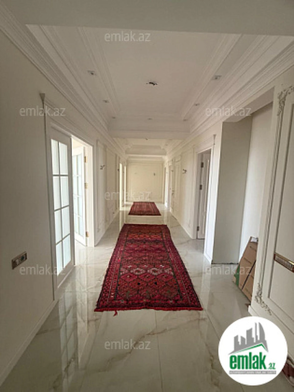 Satılır 5 otaqlı yeni tikili 200 m²