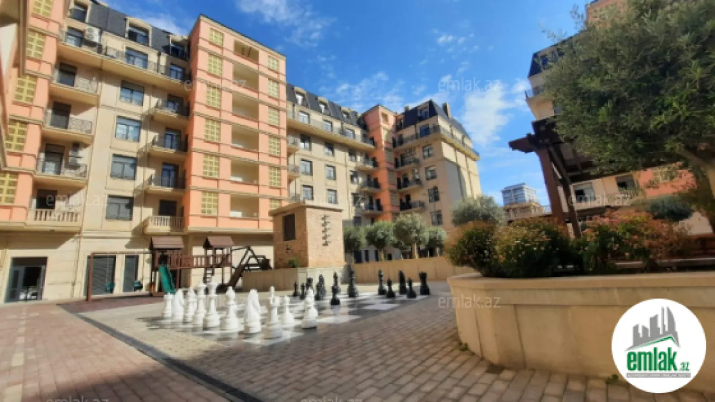 Satılır 5 otaqlı yeni tikili 200 m²