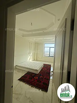 Satılır 5 otaqlı yeni tikili 200 m²