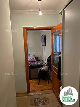 Satılır 1 otaqlı köhnə tikili 40 m²