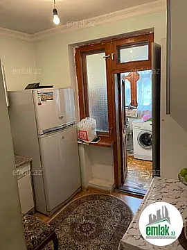 Satılır 1 otaqlı köhnə tikili 40 m²
