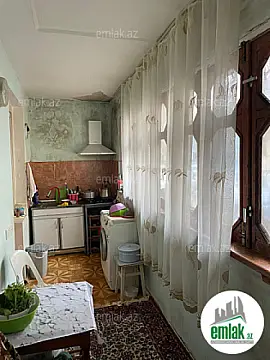 Satılır 1 otaqlı köhnə tikili 40 m²