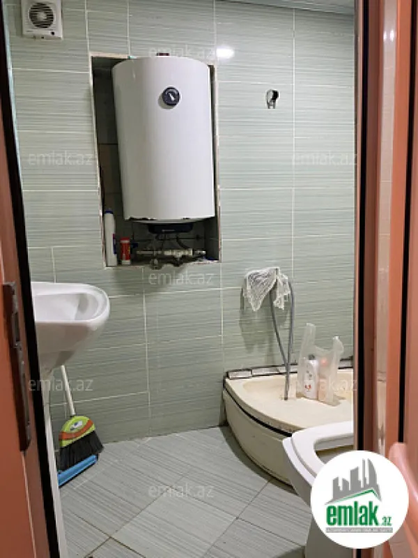 Satılır 1 otaqlı köhnə tikili 40 m²