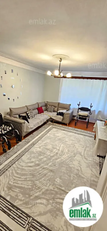 Satılır 4 otaqlı köhnə tikili 95 m²