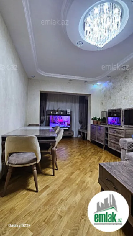 Satılır 3 otaqlı köhnə tikili 90 m²