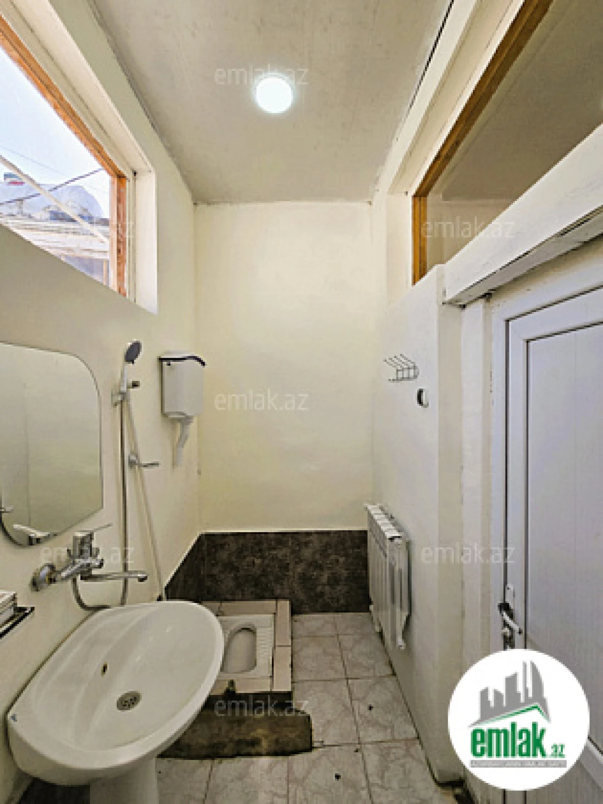 Satılır 4 otaqlı həyət evi 152 m²