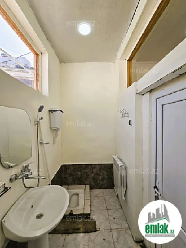 Satılır 4 otaqlı həyət evi 152 m²
