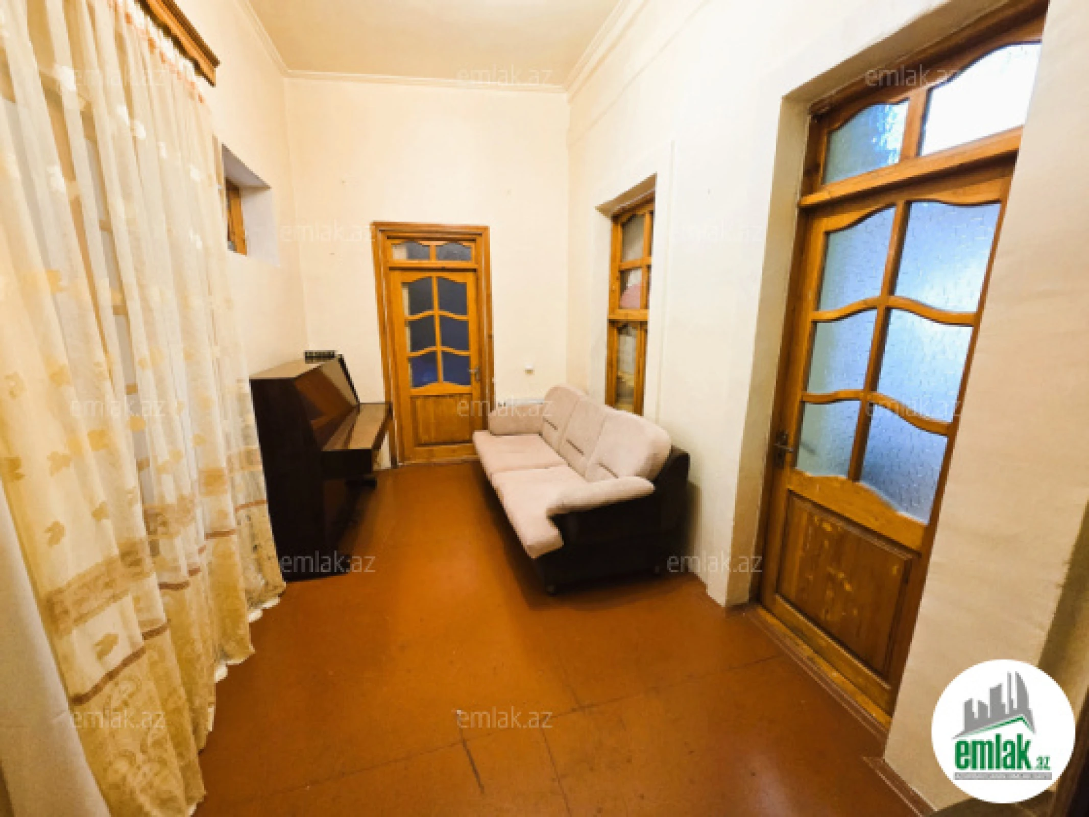 Satılır 4 otaqlı həyət evi 152 m²