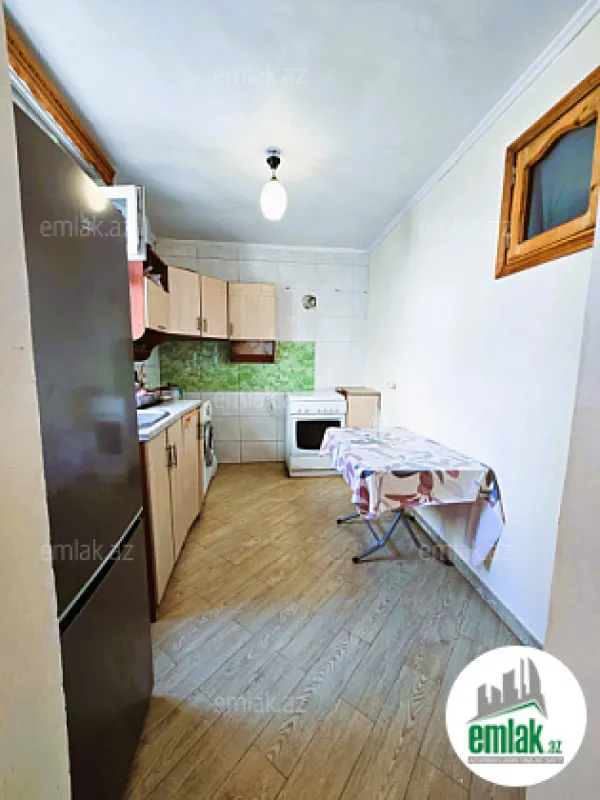 Satılır 4 otaqlı həyət evi 152 m²