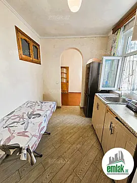 Satılır 4 otaqlı həyət evi 152 m²