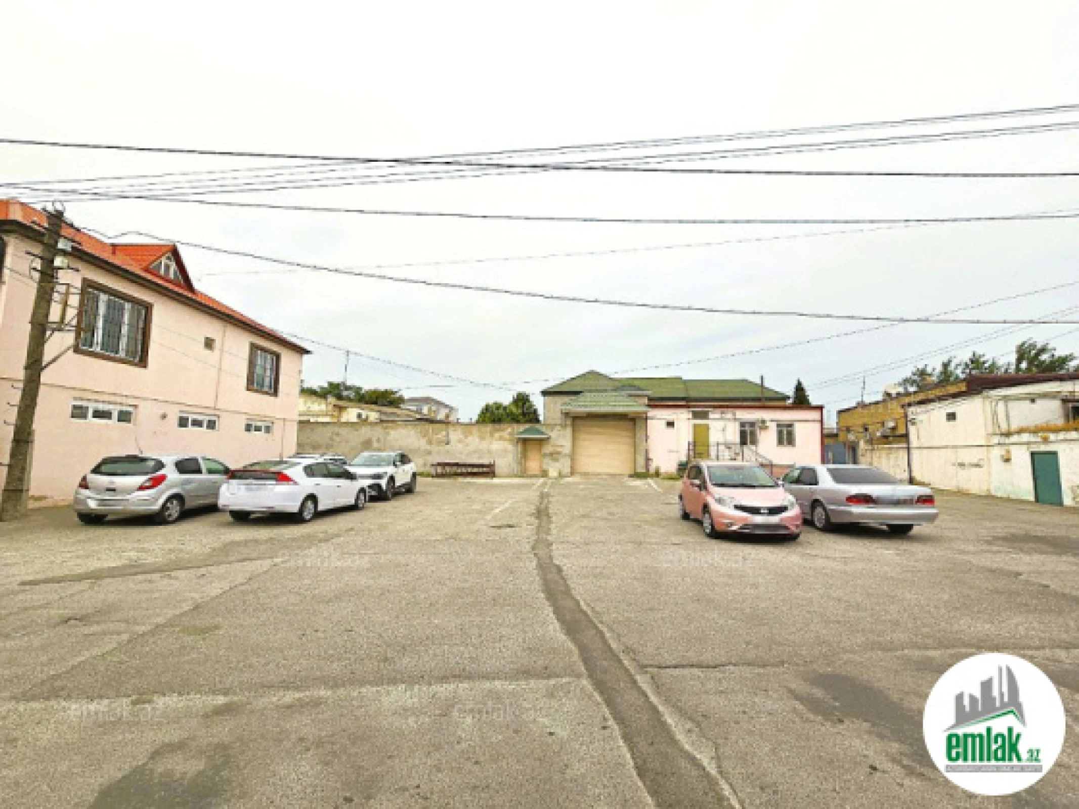 Satılır 4 otaqlı həyət evi 152 m²