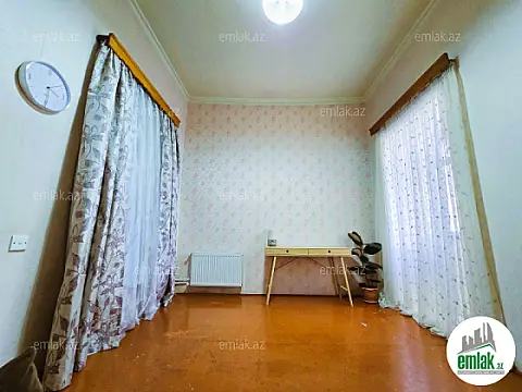 Satılır 4 otaqlı həyət evi 152 m²