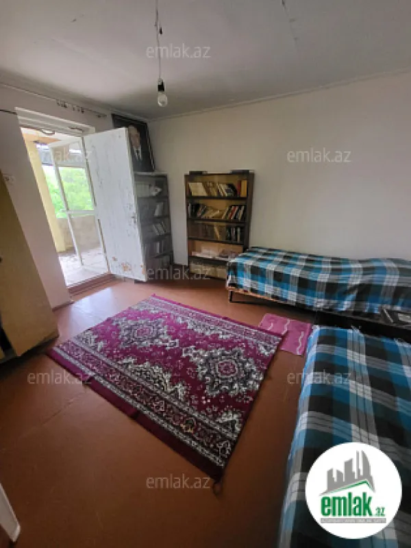 Satılır 6 otaqlı mənzil 2480 m²