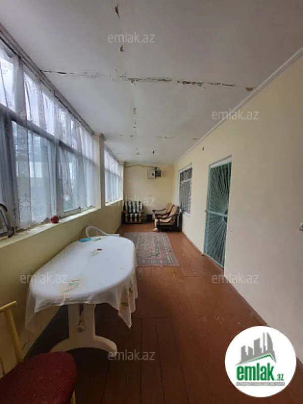 Satılır 6 otaqlı mənzil 2480 m²