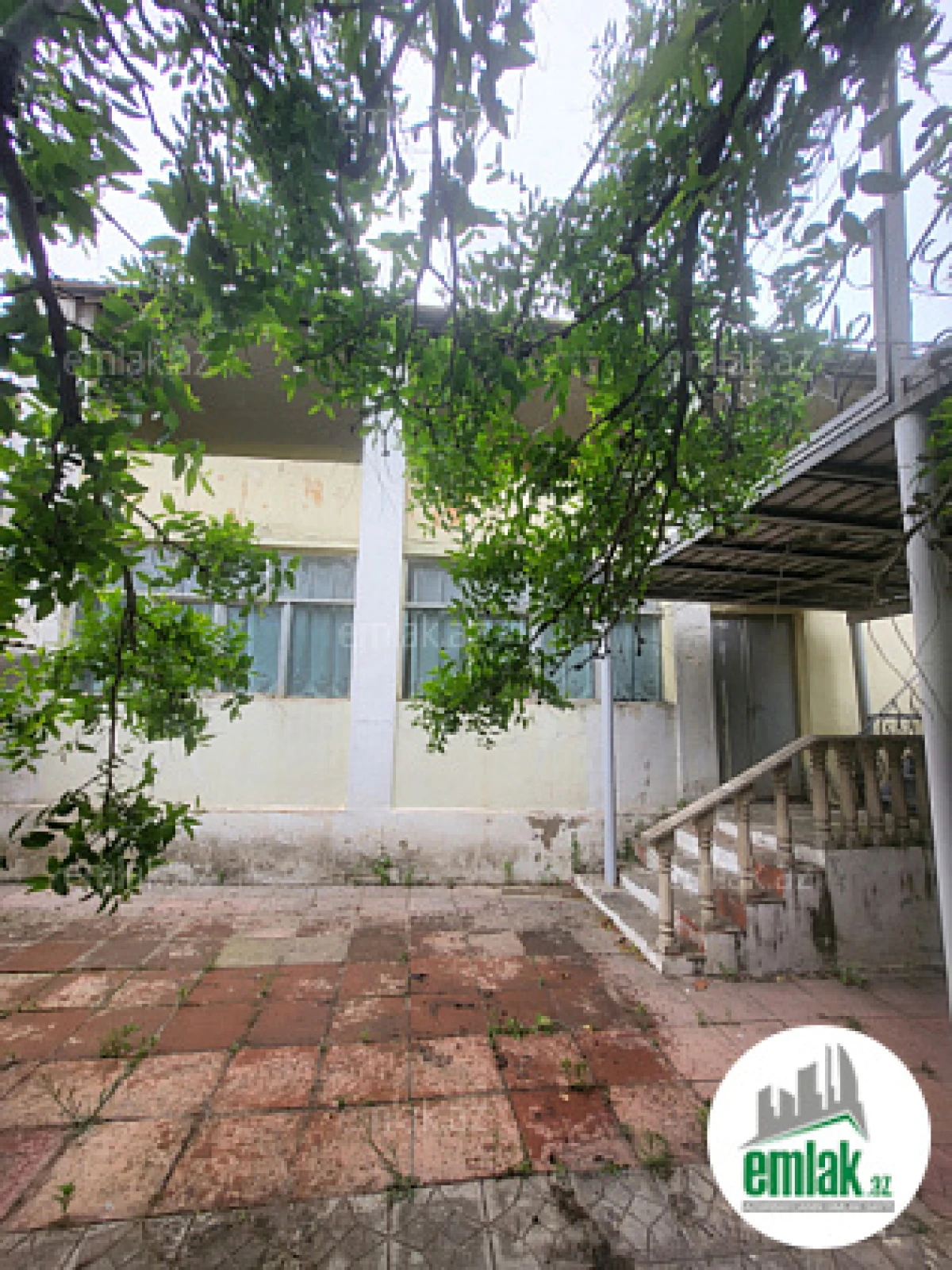 Satılır 6 otaqlı mənzil 2480 m²