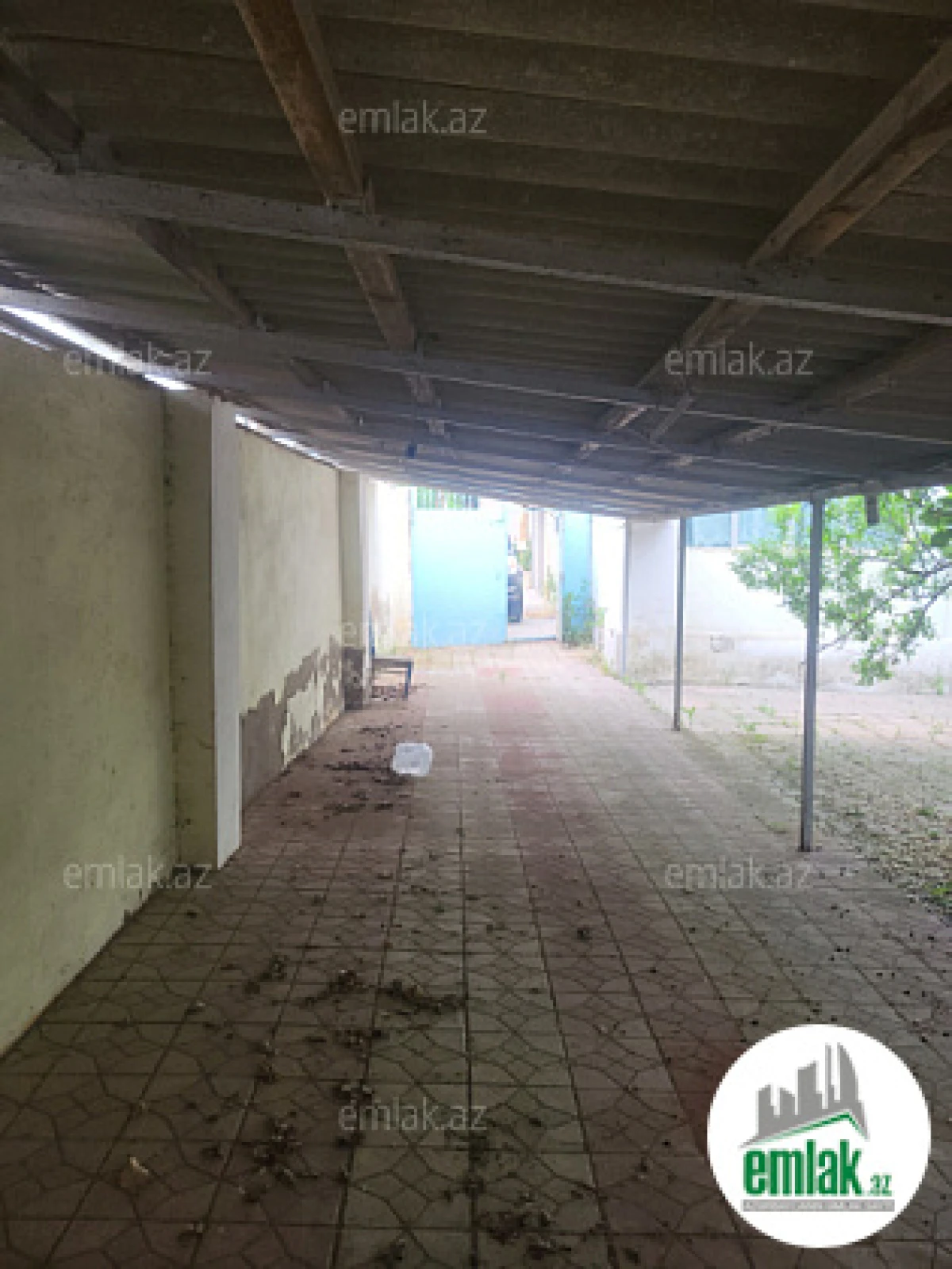 Satılır 6 otaqlı mənzil 2480 m²