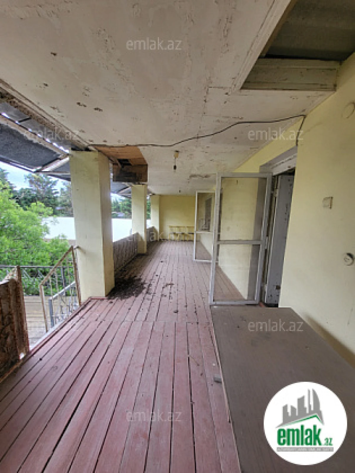 Satılır 6 otaqlı mənzil 2480 m²