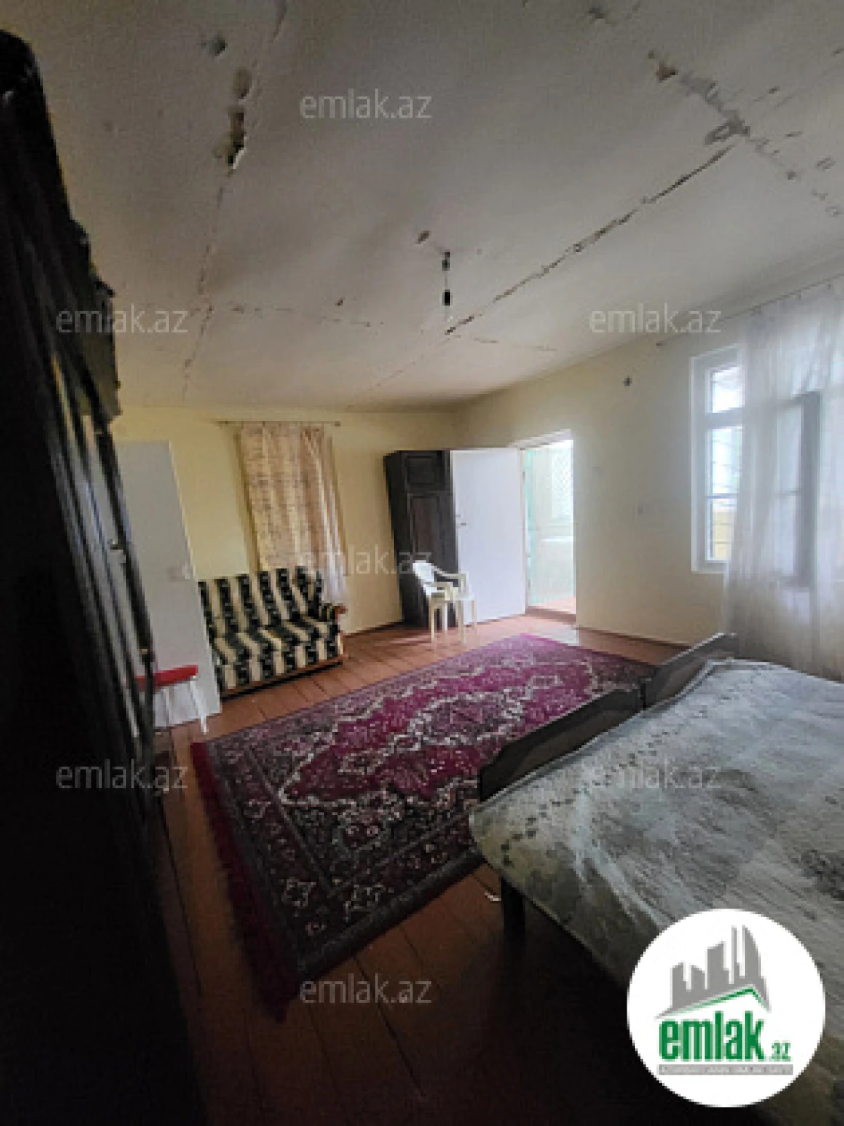 Satılır 6 otaqlı mənzil 2480 m²