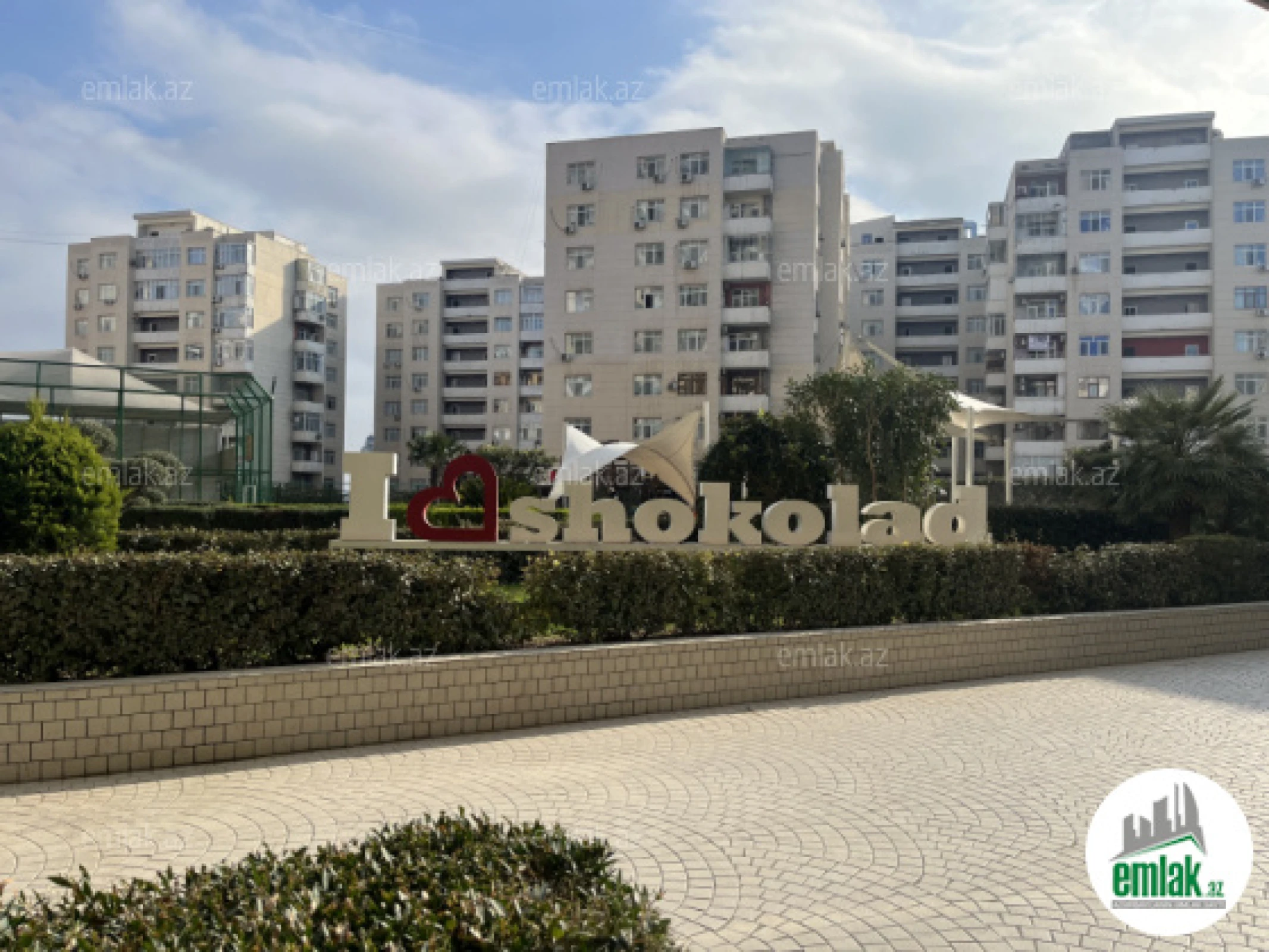 Satılır 3 otaqlı yeni tikili 185 m²