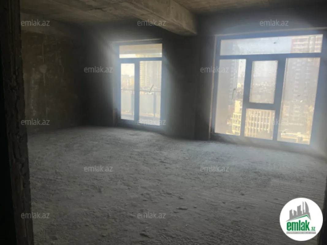 Satılır 3 otaqlı yeni tikili 185 m²