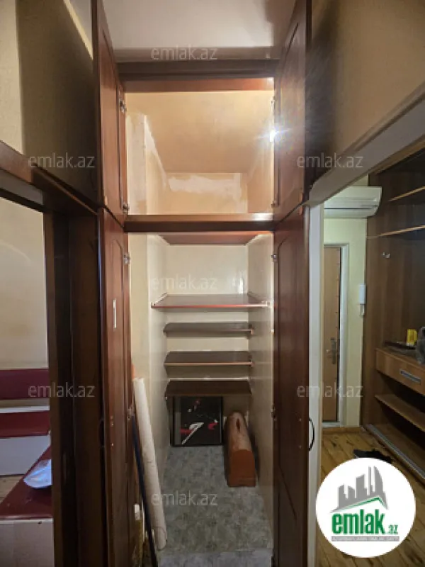 Satılır 3 otaqlı köhnə tikili 85 m²