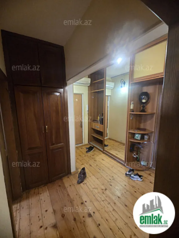 Satılır 3 otaqlı köhnə tikili 85 m²