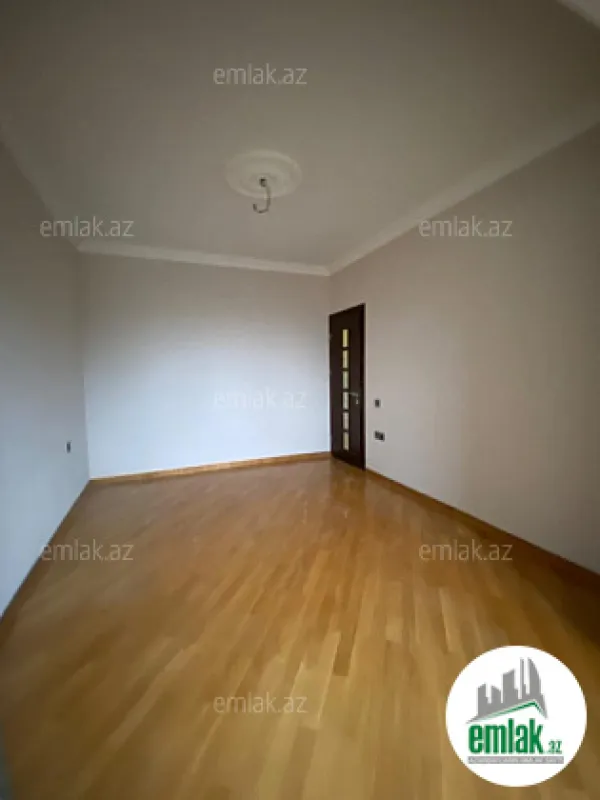 Satılır 3 otaqlı köhnə tikili 90 m²