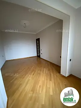 Satılır 3 otaqlı köhnə tikili 90 m²