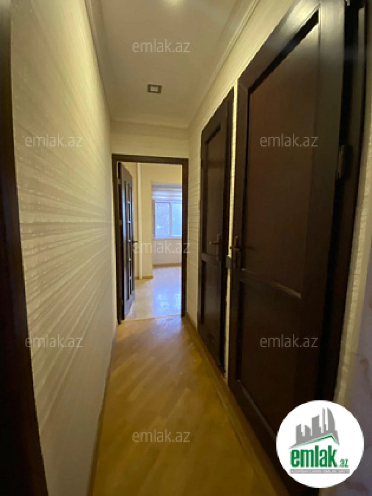 Satılır 3 otaqlı köhnə tikili 90 m²